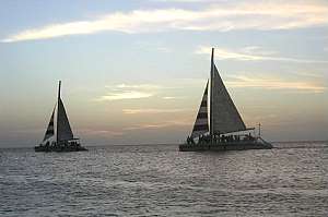 Ships sailing - Sunset