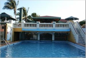 Pool at Amsterdam Manor